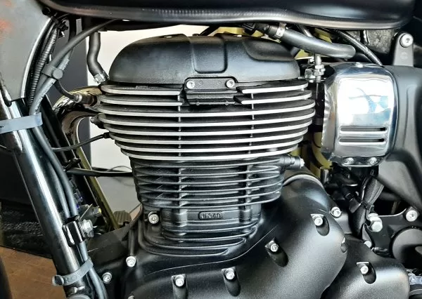 Essai de la Royal-Enfield 350 Meteor