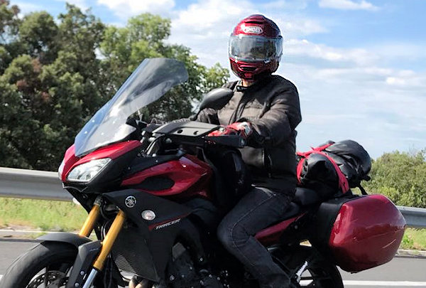 Test longue durée du casque Shoei Neotec II + SENA SRL.