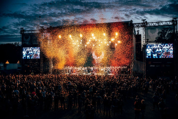 Harley-Davidson fête son 115ème anniversaire avec 110 000 fans.