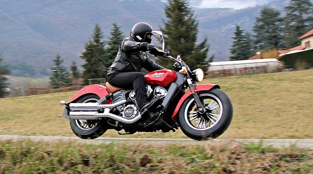 Essai de la Indian 1133 SCOUT 2016