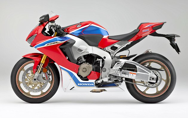 Honda 2017 : Grosse refonte pour la CBR 1000 et du nouveau chez les CB 1100.