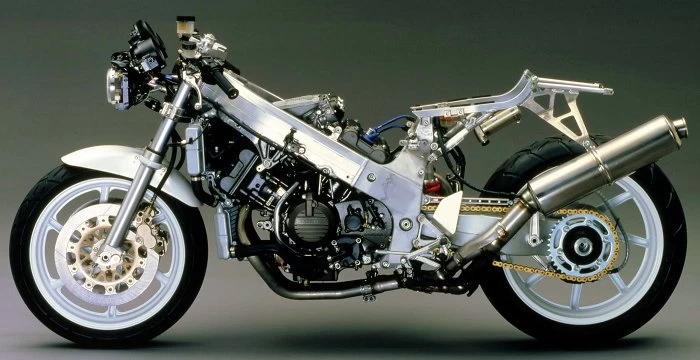 Honda VFR 750 R - RC 30