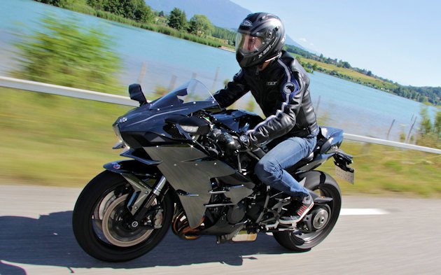 Essai de la Kawasaki NINJA H2 2016