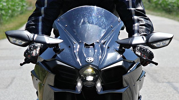 Essai de la Kawasaki NINJA H2 2016
