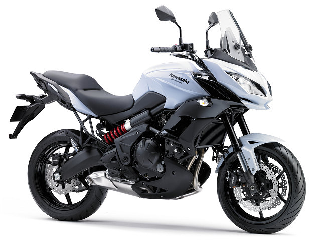 Gros lifting pour les Kawasaki 650 et 1000 Versys 2015.