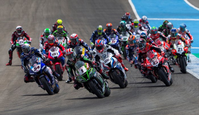 Départ de la course 1 WSBK à Jerez 2020 - Rea en tête sur Kawasaki Ducati et Scott Redding victorieux pour la reprise du WSBK.