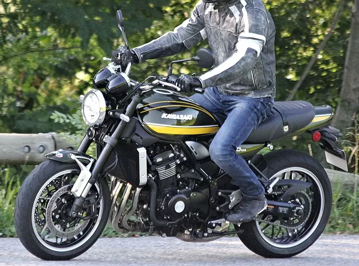 Essai de la Kawasaki Z 900 RS 2021