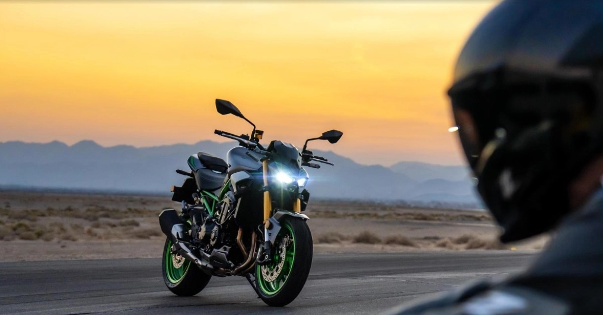 Kawasaki-Z900-Z1100-2025-motoplanete