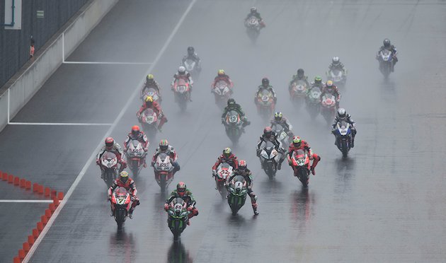 WSBK / Lausitzring - Rea de retour en course 2.