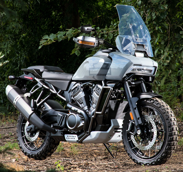Harley bouscule son futur : trail 1250 Pan-America, streetfighter 975, modèles électriques et stratégies boostées.
