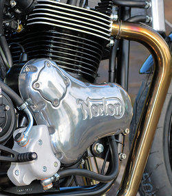 Norton 961 Dominator 2016