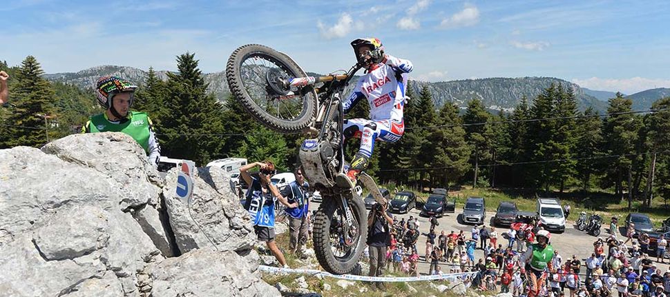 Trial - Raga stoppe Bou en France.