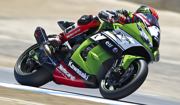 Sykes prolonge chez Kawasaki Racing pour deux ans.