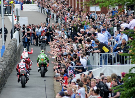 Tourist Trophy 2016 - Côtoyez la légende !
