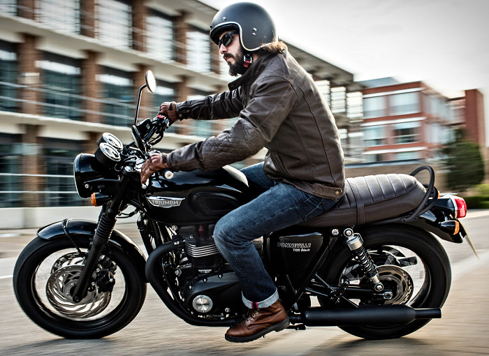 Triumph rappelle ses Bonneville et ses Street.