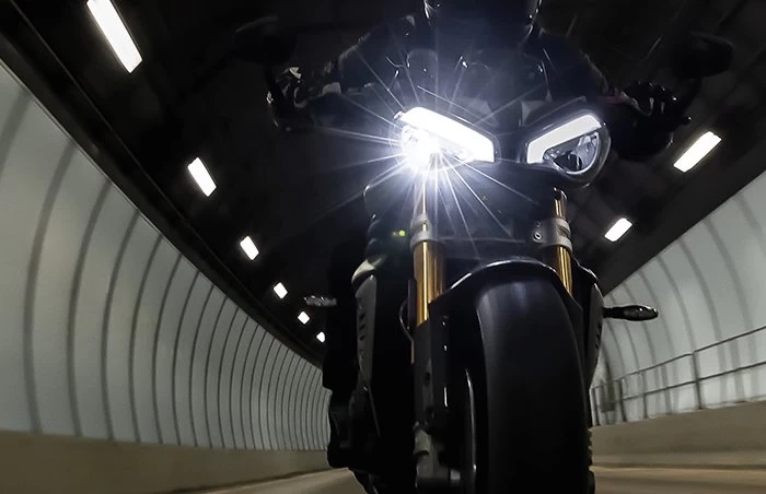 Triumph 1200 Speed Triple RS 2021