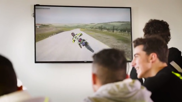 Valentino Rossi The Game - La VR46 Academy teste une version bêta du jeu.