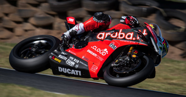 Triple victoire - Ducati et Bautista débutent superbement le championnat WSBK 2019.