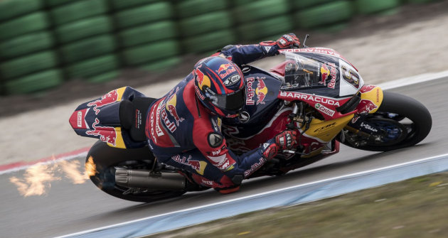 WSBK / Assen - Rea l'emporte, Davies subit.