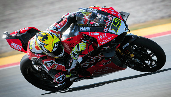 WSBK / Argentine - Rea s'offre encore deux victoires en Superbike.
