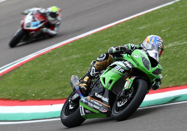 WSS / Imola - Sofuoglu vainqueur d'une courte tête devant Cluzel.
