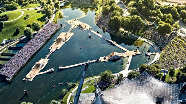Red Bull X-Fighters : Munich flotte, Pagès chute, Sheehan gagne.