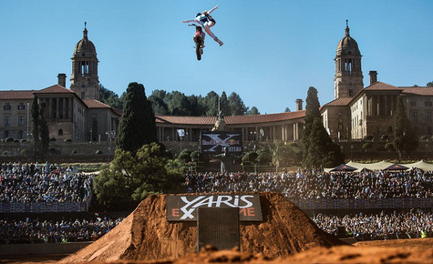 Josh Sheehan remporte les X-Fighters à Pretoria et le titre.