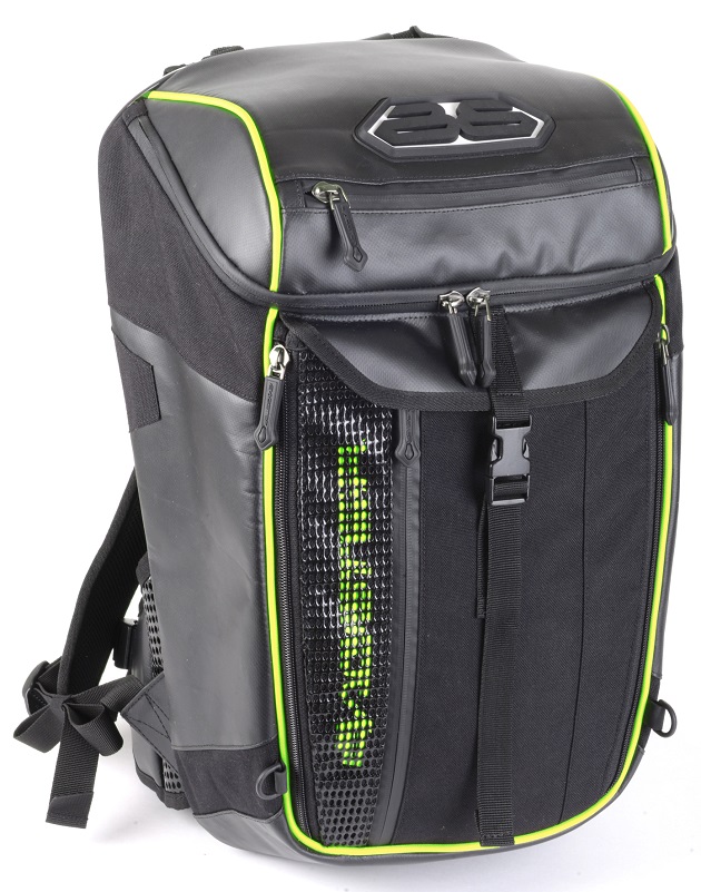 Bagster lance sa gamme Skwal-line pour les roadsters sportifs.