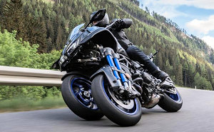 Le Yamaha Niken devient la moto d'assistance du Tour de France.