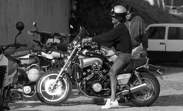 Yannick-Noah-moto-yamaha-vmax1200