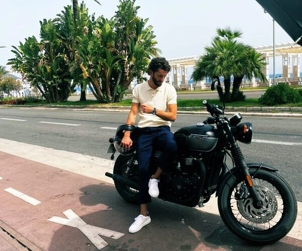 acteur-pierre-niney-passion-moto