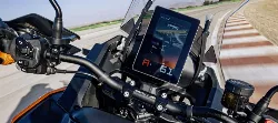 KTM monte d’un cran dans les écrans TFT.