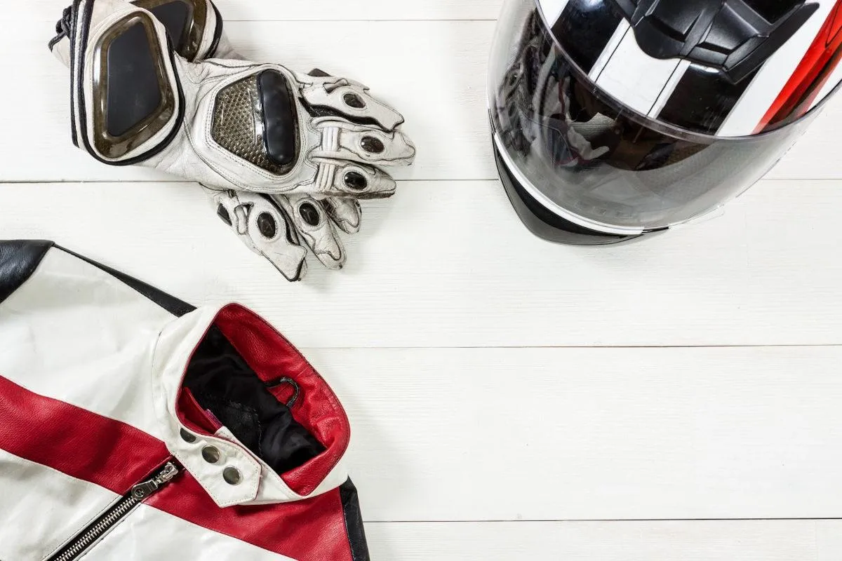 Choisir ses gants moto : protection, confort et sécurité