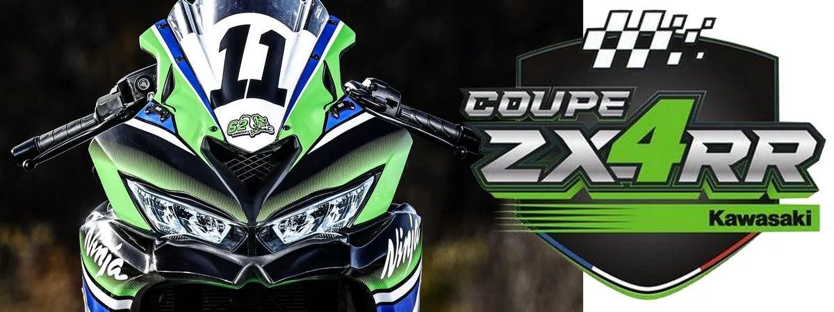 L'avant d'une Kawasaki ZX-4RR et le logo de la coupe Kawasaki 2026.