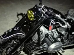Moto Store Aix remporte le Custom Contest R 18 2021.