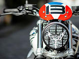 BMW dévoile au salon de Lyon la NineT Scrambler 'Vaillante'.