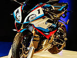 BMW présente une S 1000 RR Edition spéciale Magny-Cours.