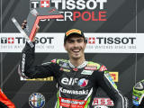 WSBK - Loris Baz claque la Superpôle et le record du circuit à Assen.
