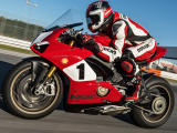 Plus d'infos et d'images sur la Ducati 1100 Panigale V4 S 25° Anniversario 916.