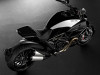 Ducati 2012 - Série Cromo pour le 1200 Diavel.