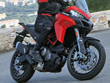 Ducati double la mise avec une version S de la 950 Multistrada.