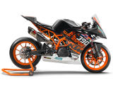 KTM présente la RC 390 R, pour se préparer au SSP300.