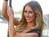 Galerie des grid girls du MotoGP en Catalogne.
