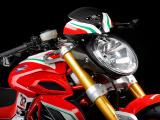 Nouvelle tournée de 800 Dragster RC chez MV-Agusta.