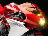 MV-Agusta prépare la Superveloce 800, une spendide néo-rétro.