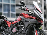 MV-Agusta présente un embrayage automatique SCS pour sa Turismo Veloce.
