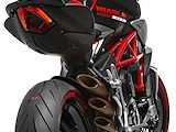 MV-Agusta et Pirelli célèbrent leurs amours avec la Brutale 800 Diablo.