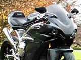Norton présente la 650 Superlight, 105 ch pour 158 kgs.