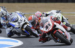 Victoire et 2eme place - Haga prend le controle de l'Australie et du SBK 2009.