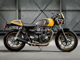 Triumph dévoile les 900 Street Cup, Bonneville T100 et T 100 black 2017.